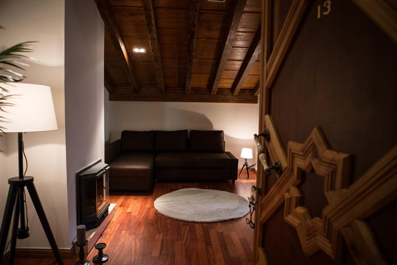 Posada Isabel De Castilla Мадригаль-де-лас-Альтас-Торрес Экстерьер фото